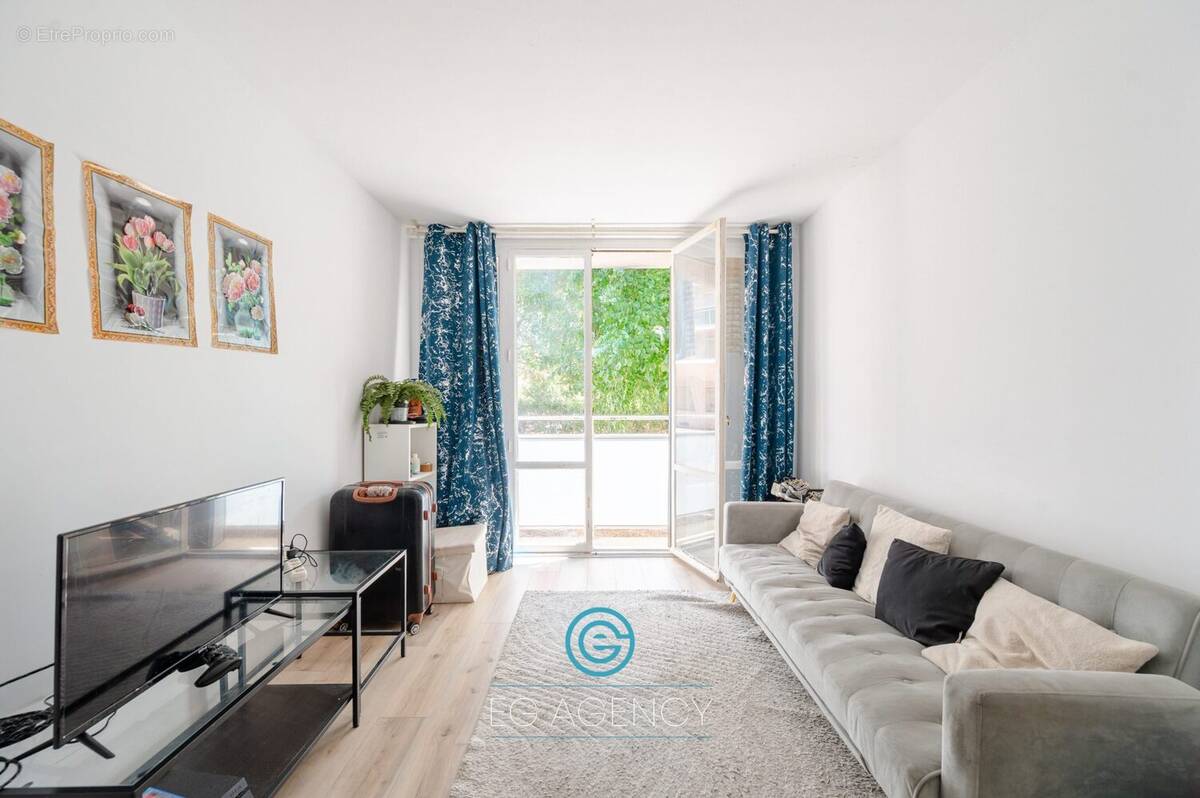 Appartement à MARSEILLE-9E