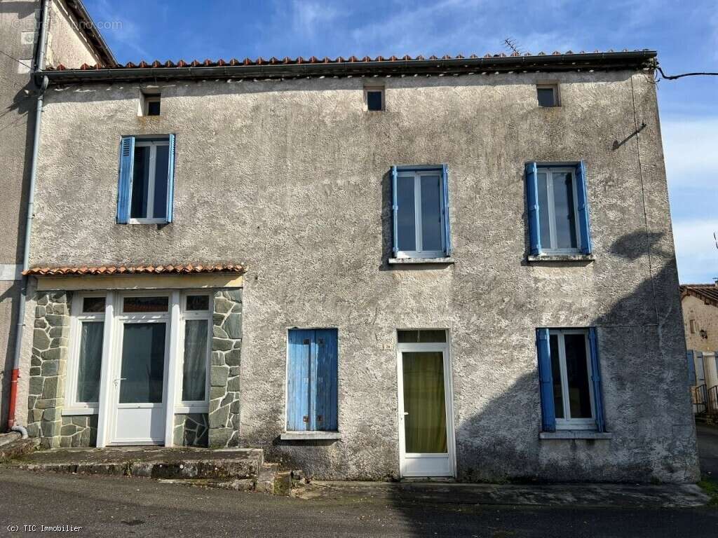 Deux Maisons Avec 3 et 4 Chambres Situées Dans un Charmant Village de Campagne - photo 18