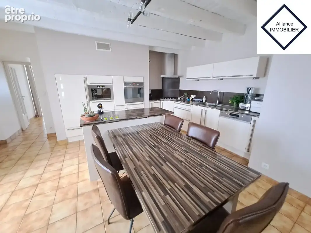 Maison 8 pièces 169 m² à vendre à Montauban-De-Bretagne (35360) - photo 2