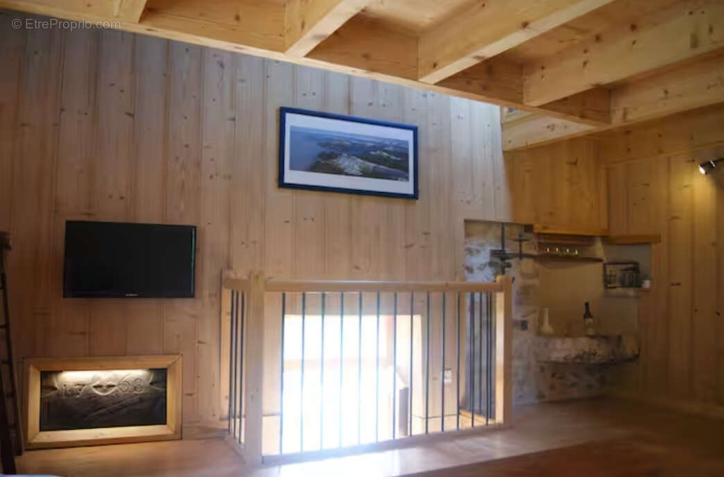 Maison à SAINT-AUPRE