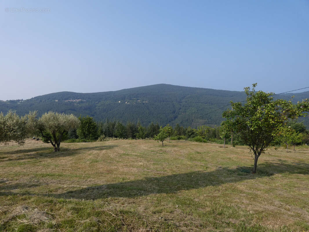 Maison à LA VERNAREDE