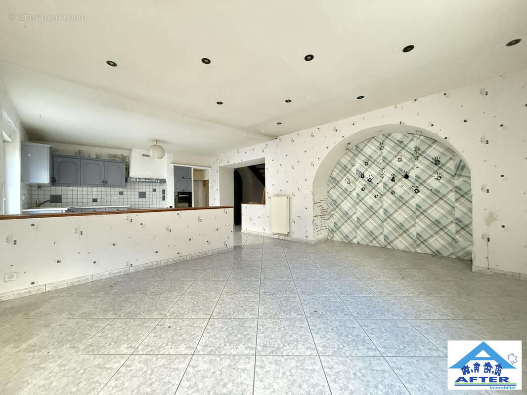 Maison à SERANVILLE