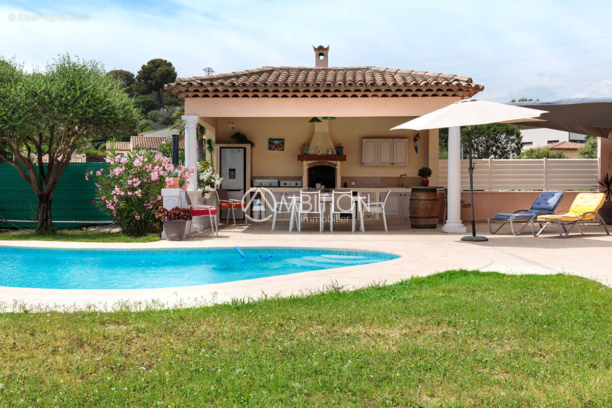 Maison à MOUANS-SARTOUX