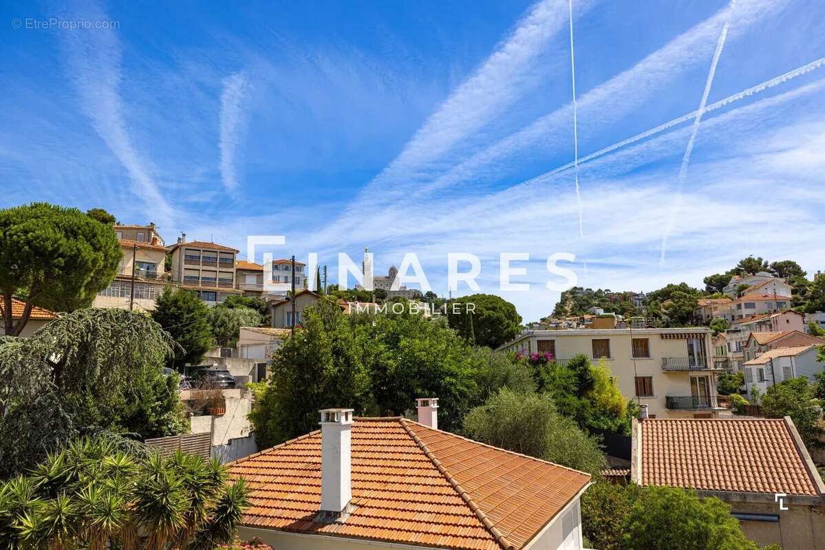 AU DESSUS DES TOITS - Appartement T4 de 77m2 - Extérieur + Dernier étage + Vue mer - 13007 BOMPARD - photo 10