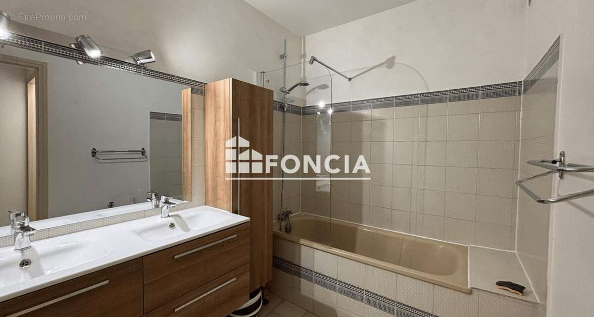 Appartement à NIMES