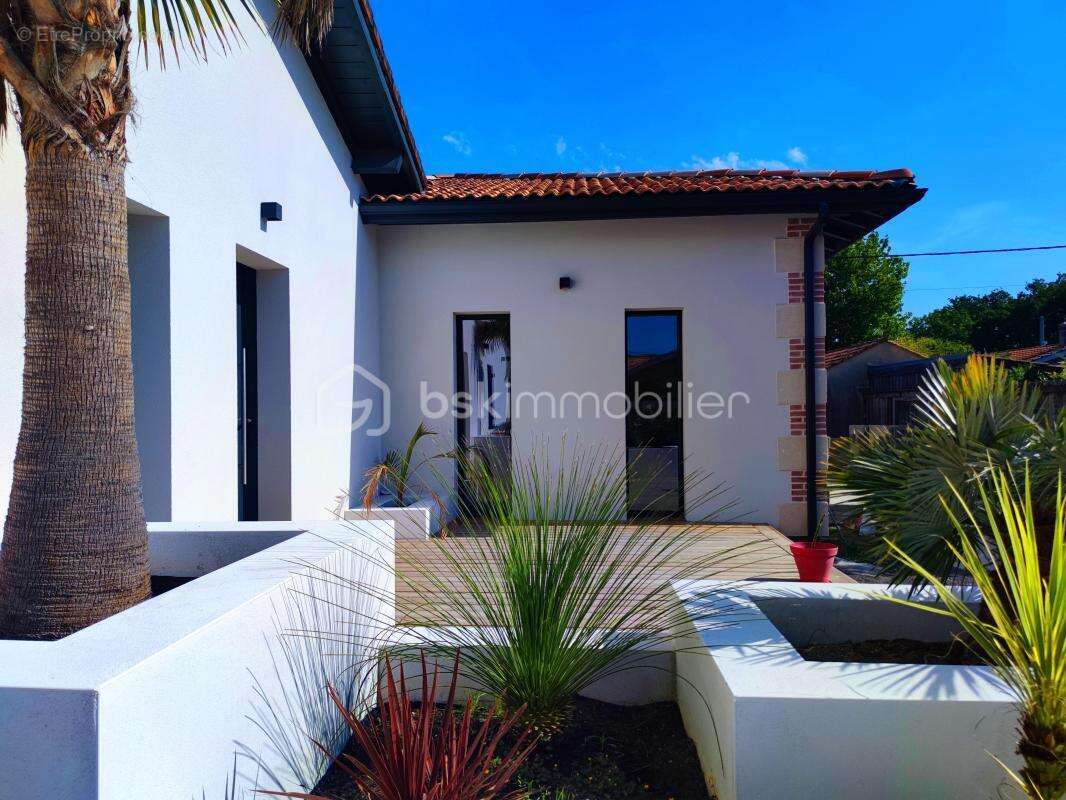 Maison à GUJAN-MESTRAS