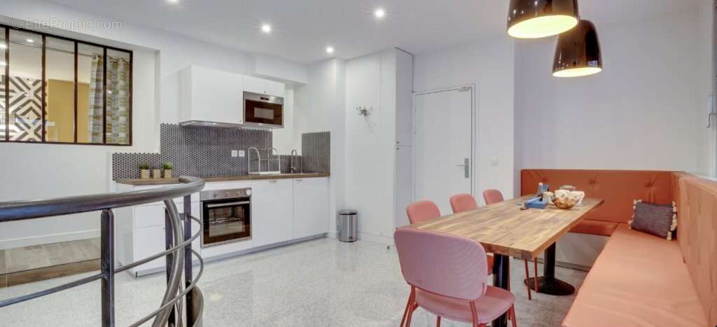 Appartement à PARIS-9E