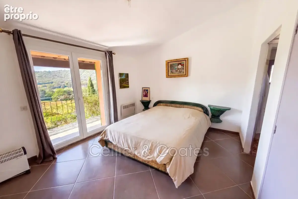 Maison 229 m² à Bormes-Les-Mimosas  - photo 8