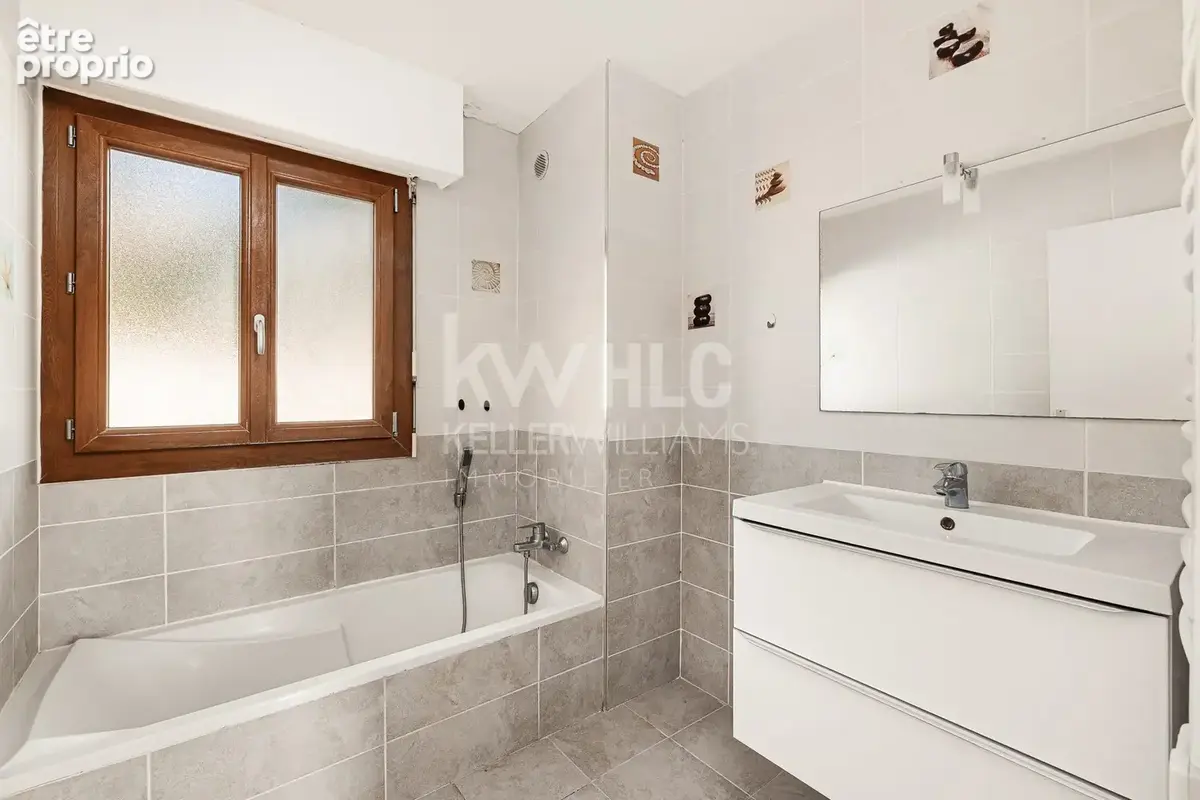 Appartement 2 pièces 61 m² à vendre à Villeneuve-Loubet (06270) - photo 9