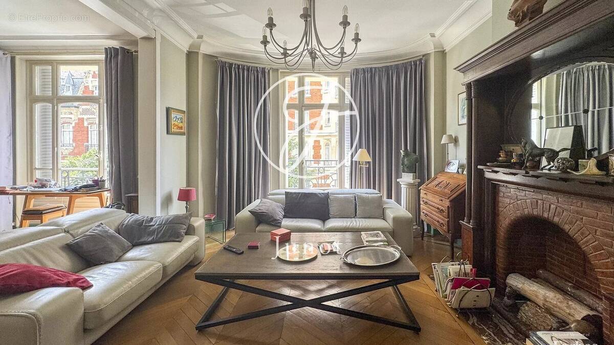 Appartement à LA MADELEINE