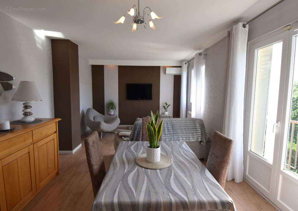 Appartement à LESCURE-D'ALBIGEOIS