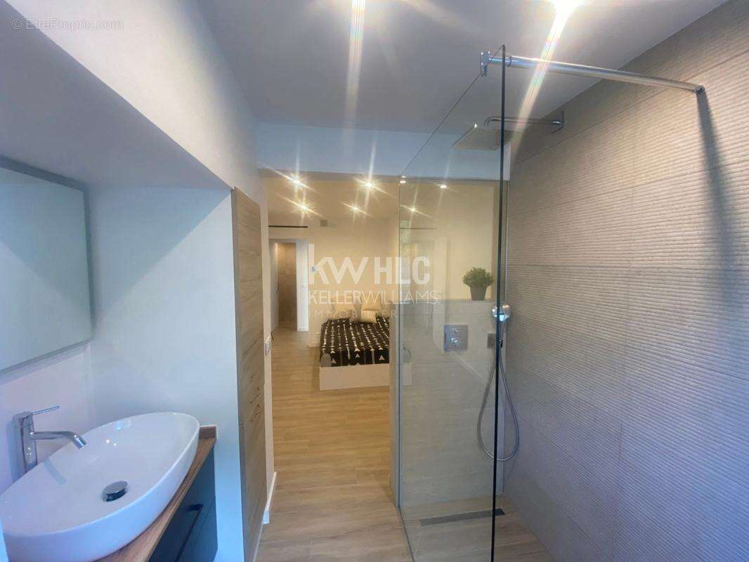 Appartement à LE CANNET