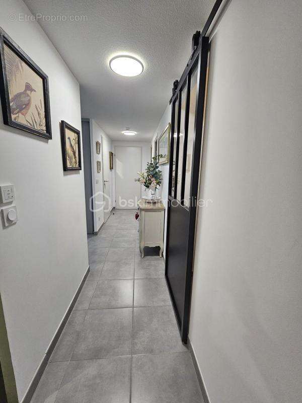 Appartement à LE MUY