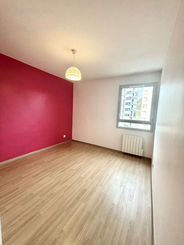 Appartement à L'ARBRESLE