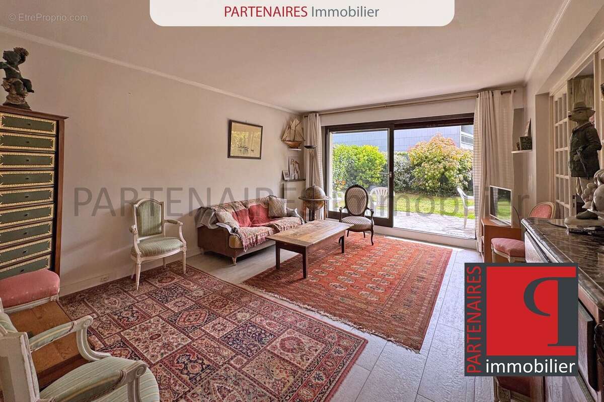 Appartement à VERSAILLES