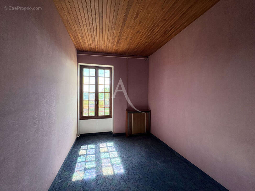 PROPRIETE UNIQUE - proche de Dourdan 7 pièce(s) 188.53 m2 - photo 9