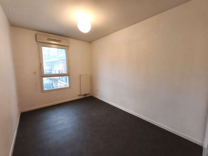Beauvais centre-ville – appartement t3 avec terrasse, ascenseur et parking privatif - photo 5