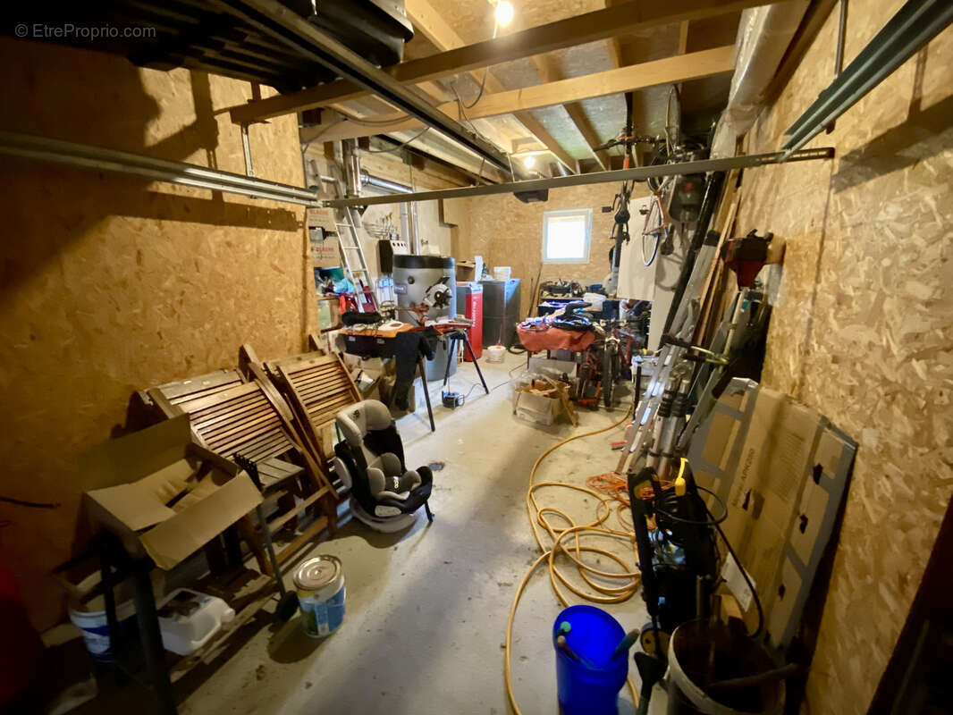 Maison à SAINT-MARTIN-DE-LA-PORTE