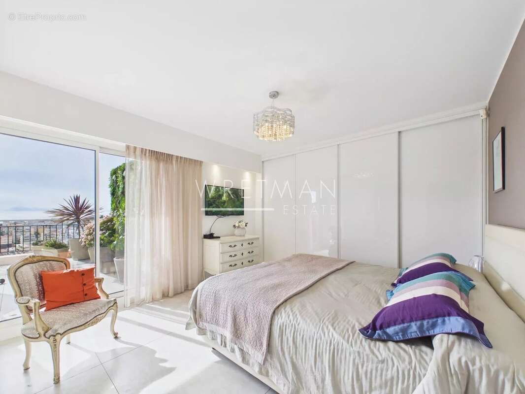 Appartement à LE CANNET