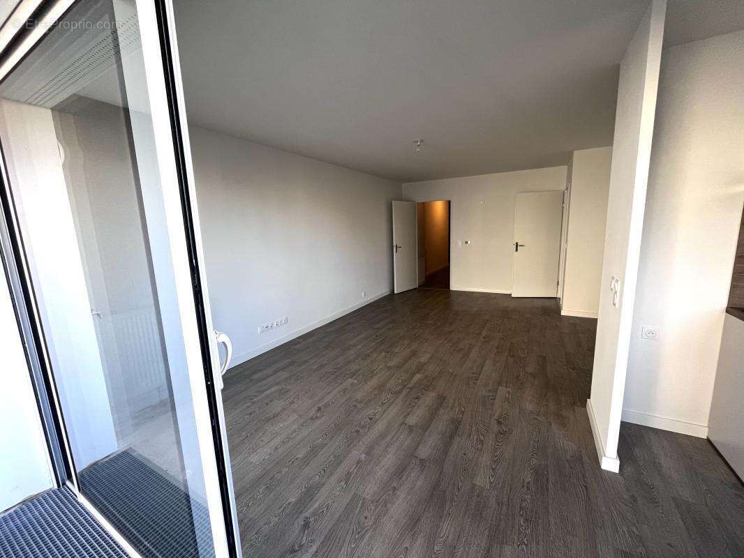 Appartement à LE MESNIL-ESNARD