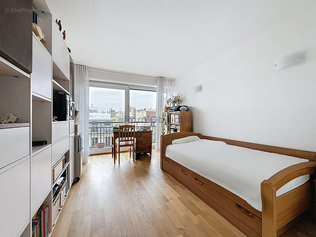 Appartement à PARIS-12E