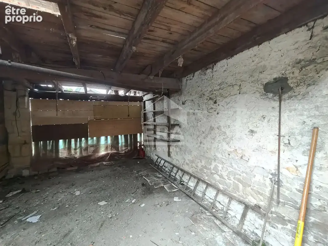 Maison  + grange à vendre à Saugon - travaux à prévoir - photo 12