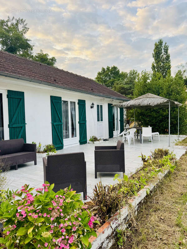 Maison à COUDROY