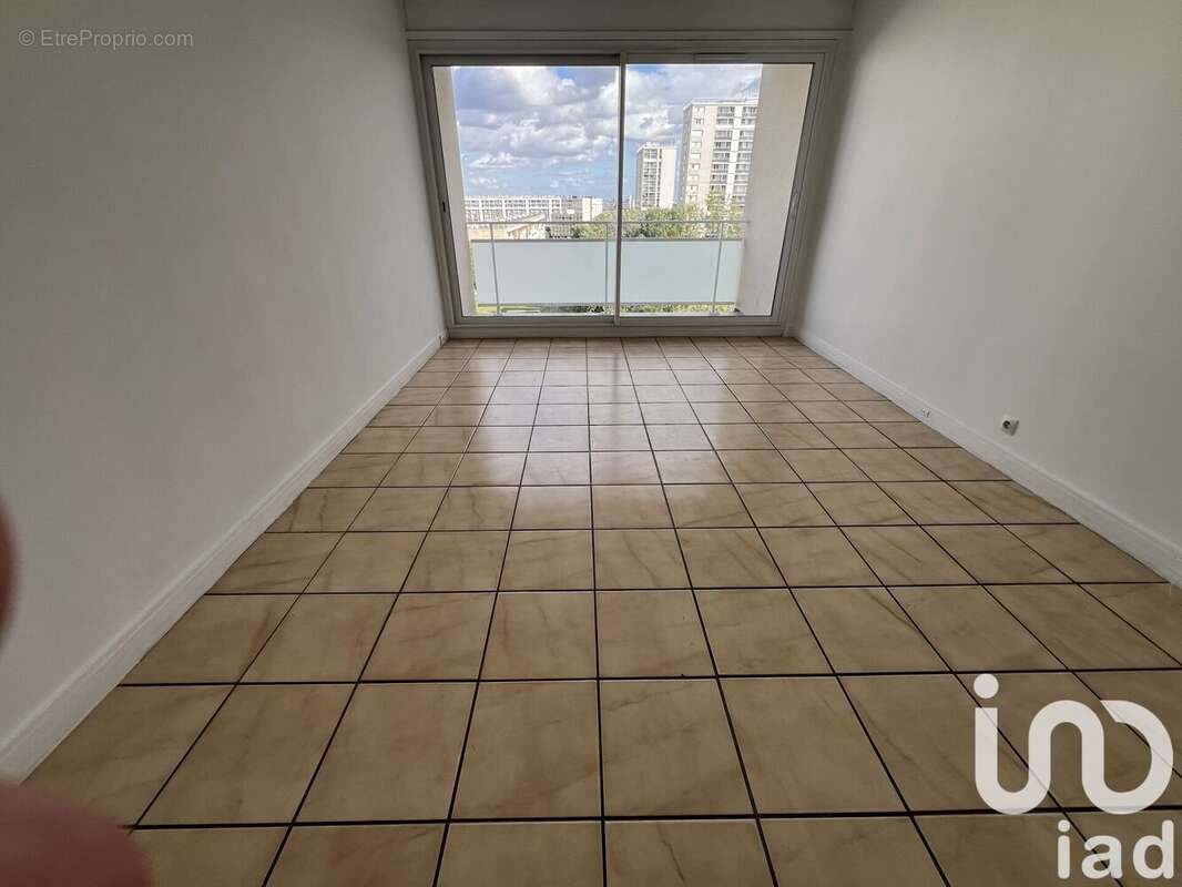 Photo 5 - Appartement à RIS-ORANGIS