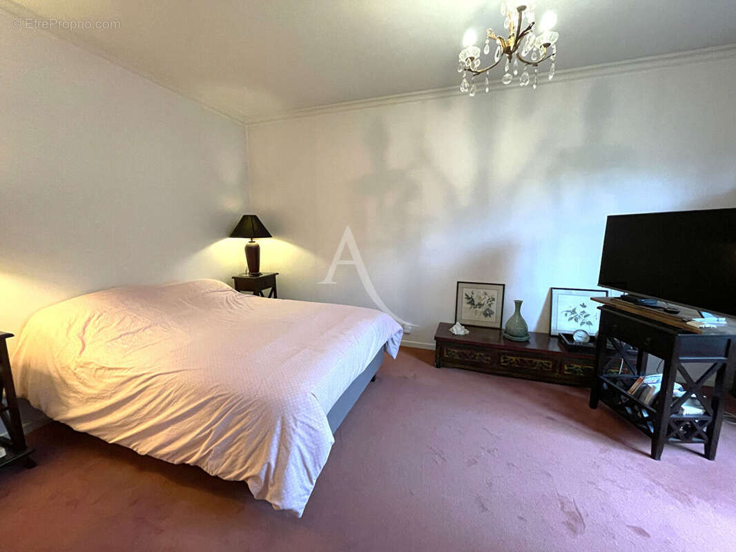 Maison à OZOIR-LA-FERRIERE