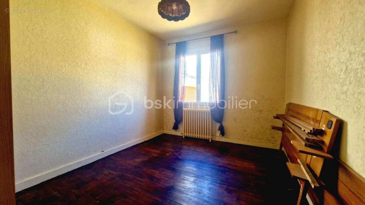 Maison à MIRANDE