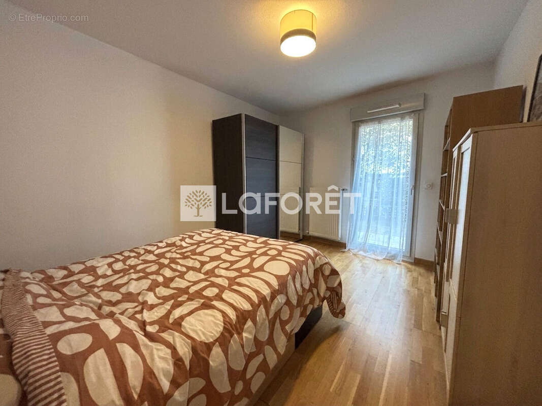 Appartement T3 en rez-de-jardin- Oullins Pierre-Bénite - photo 3