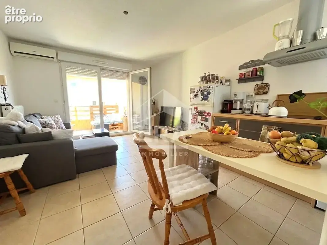 Appartement à SAINT-LAURENT-DU-VAR