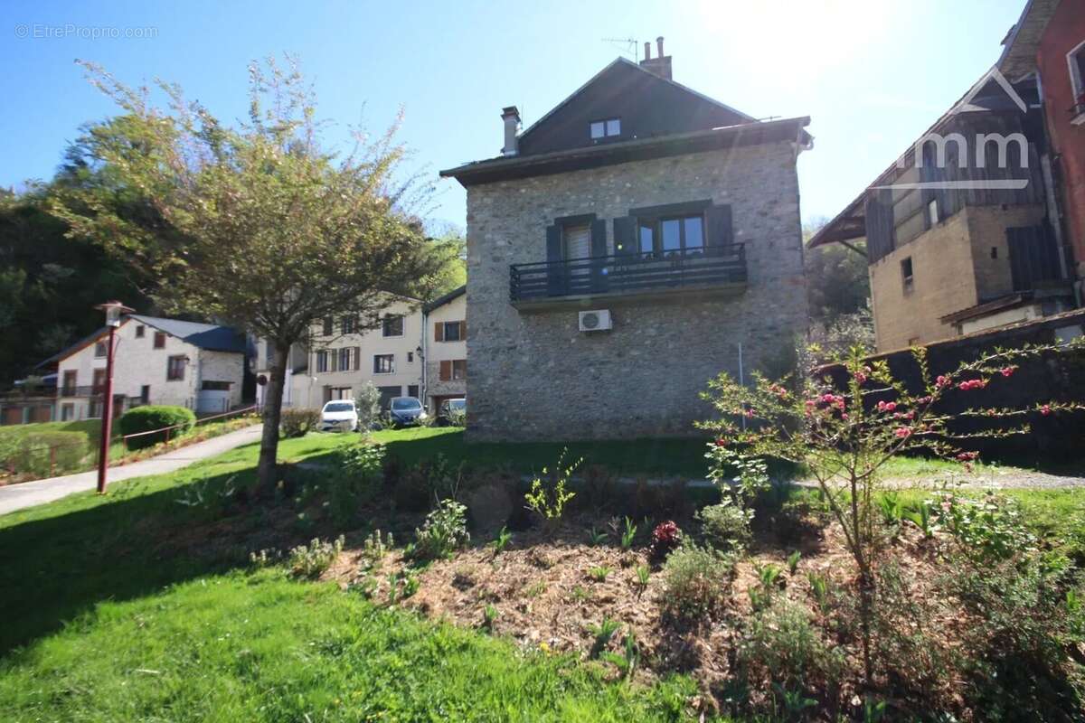 Maison à LA ROCHETTE