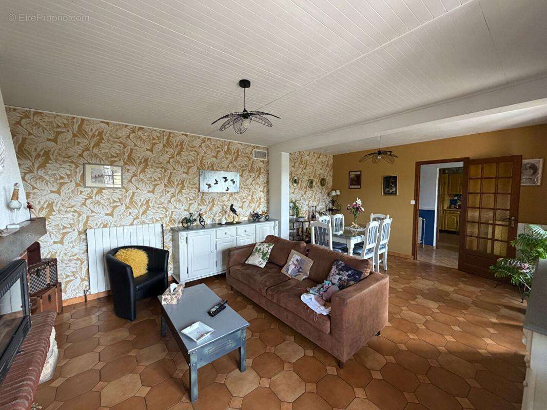 Belle maison sur sous sol à Balleray - photo 11