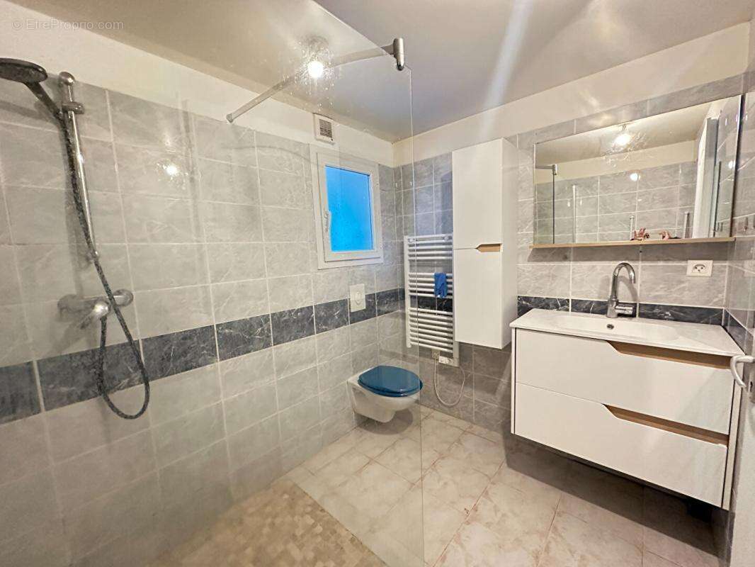 Appartement à ROGNAC