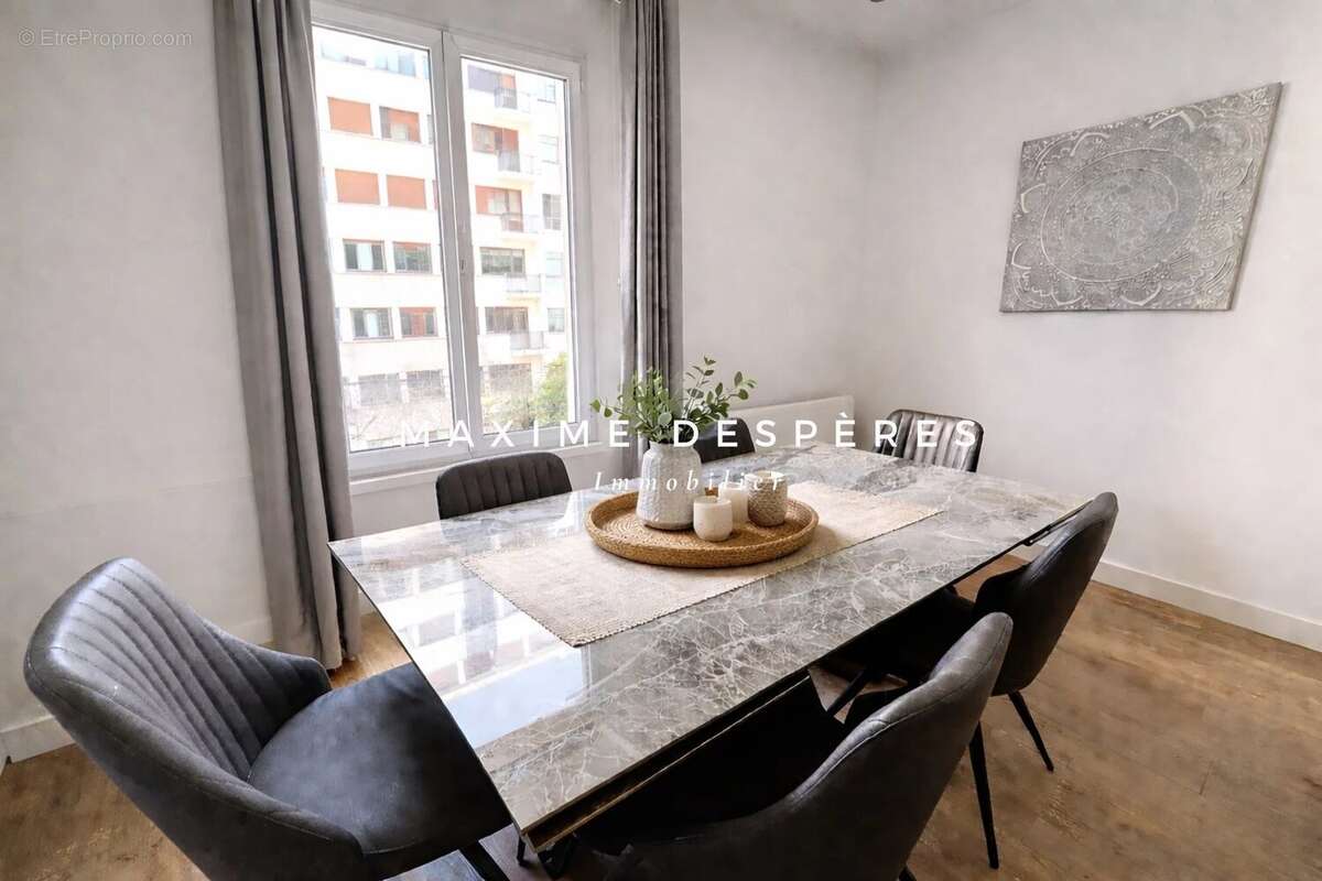 Appartement à NEUILLY-SUR-SEINE