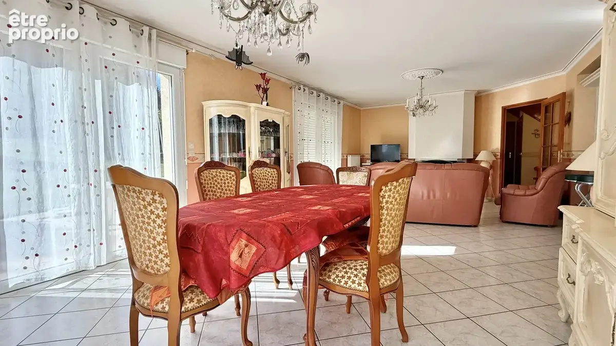 Maison 6 pièces 140 m² à vendre à Briosne-Les-Sables (72110) - photo 4