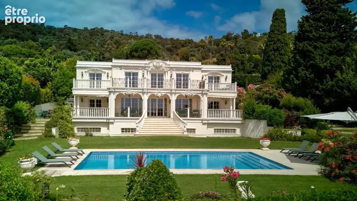 Maison  - 12 pièces  - 500.0 m² -  10 500 000 € - À vendre - photo 4