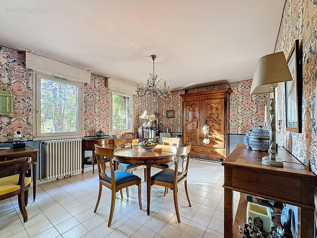 Appartement à CRAPONNE