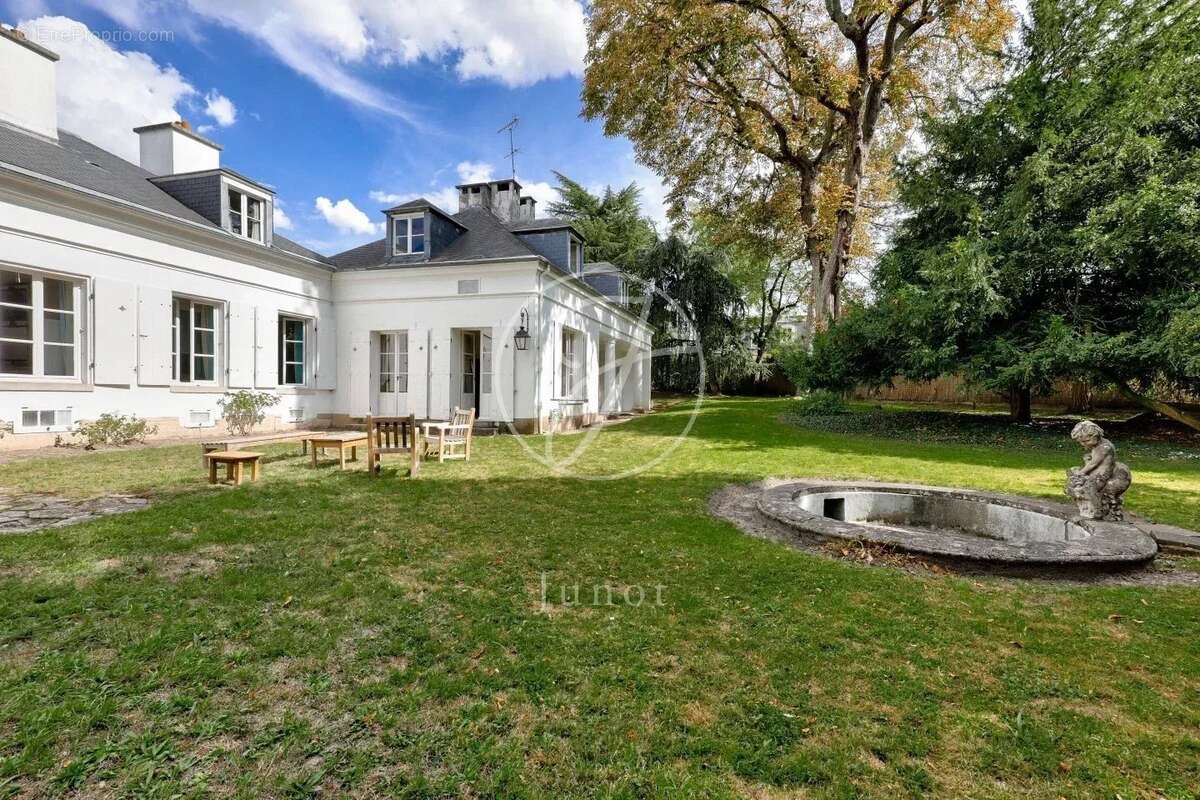 Maison à VERSAILLES