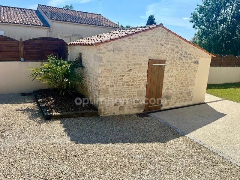 Maison à SAINTE-GEMME-LA-PLAINE
