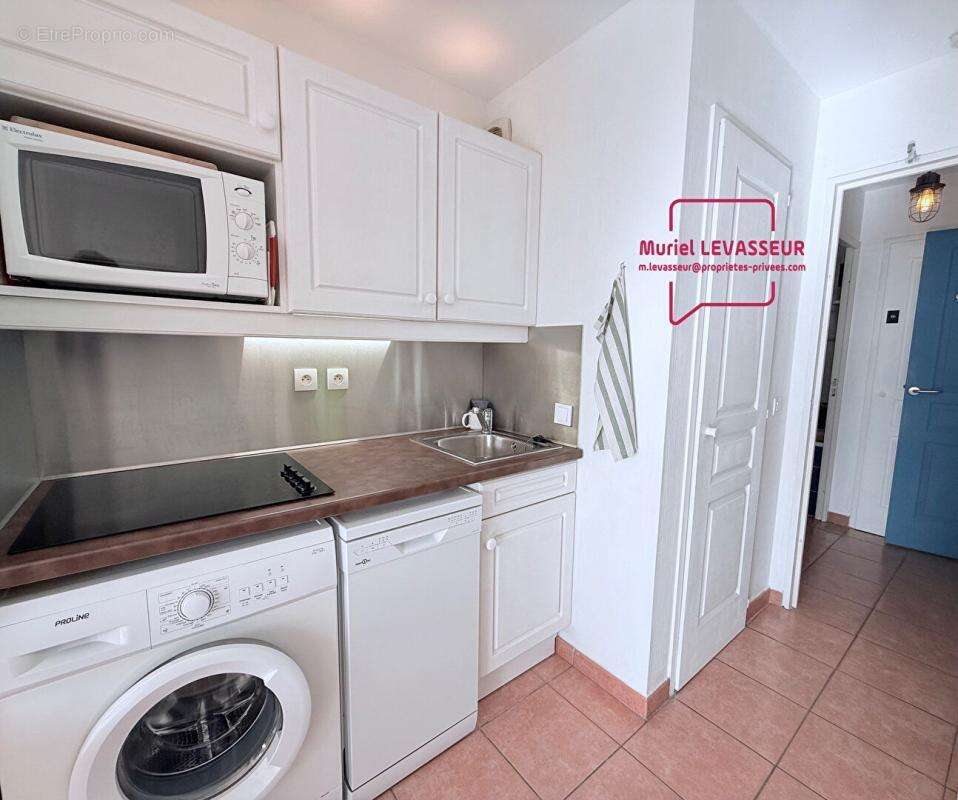 Appartement à SIX-FOURS-LES-PLAGES