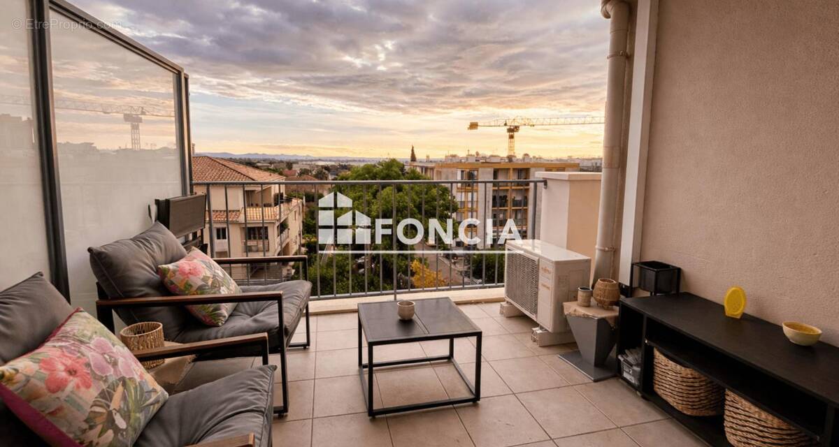 Appartement à HYERES