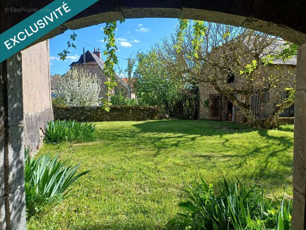 Photo 5 - Maison à LANUEJOULS