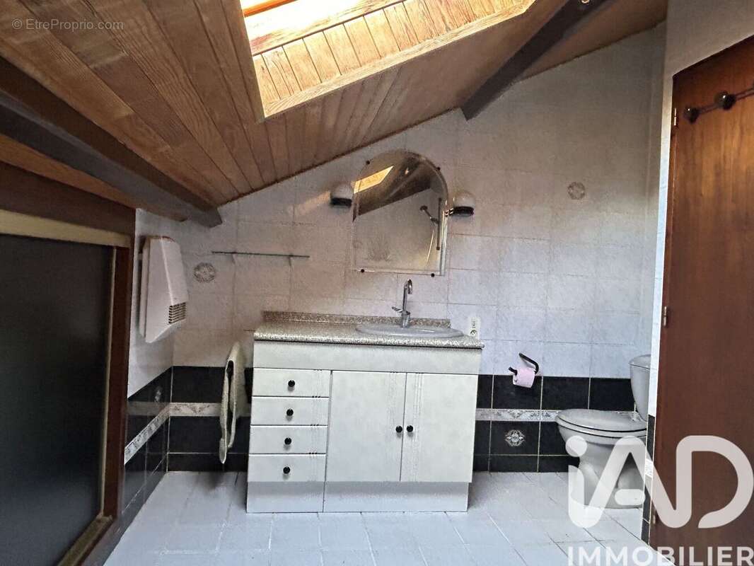 Photo 8 - Maison à MONTLUCON