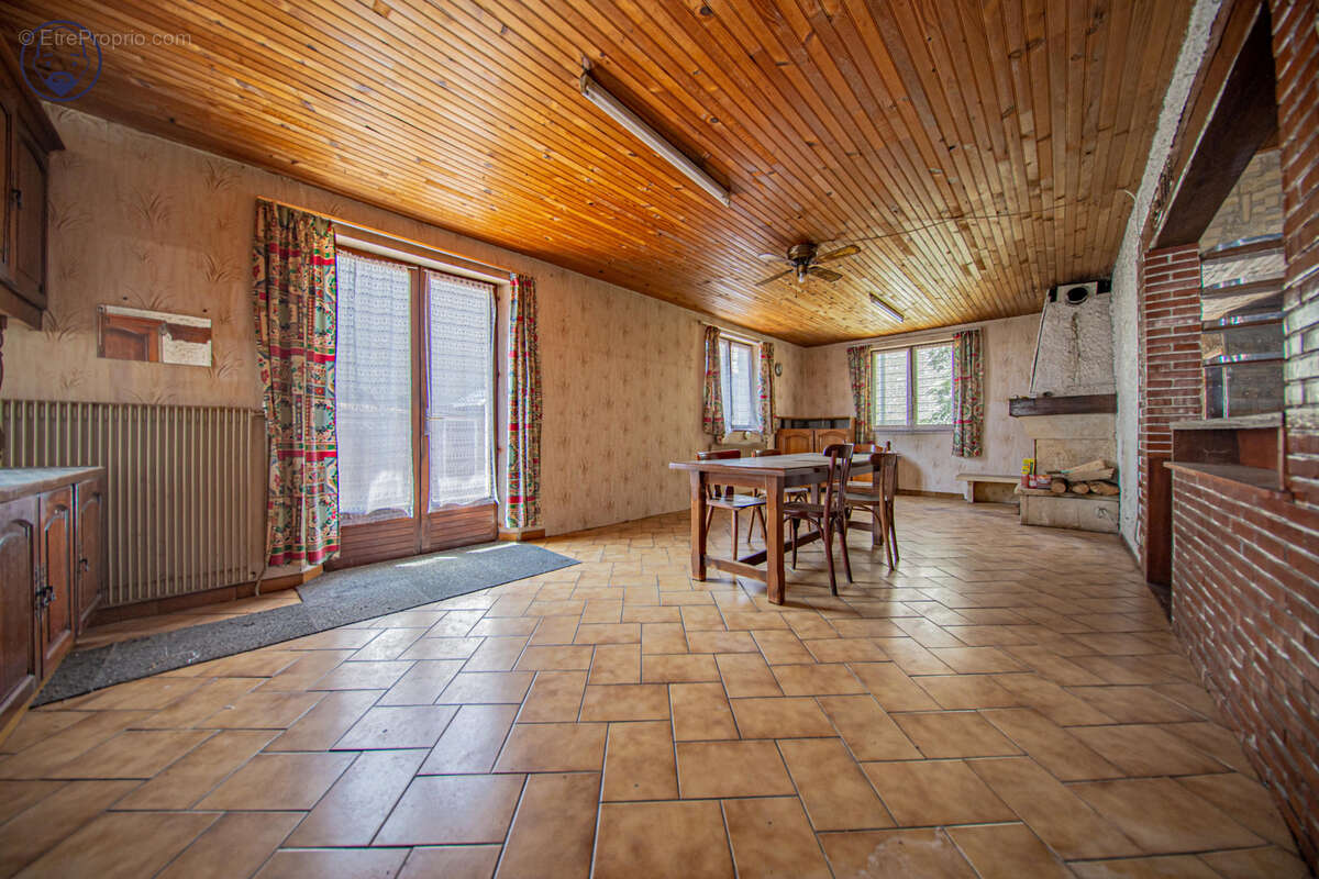 Maison à PIERREFITTE-SUR-AIRE