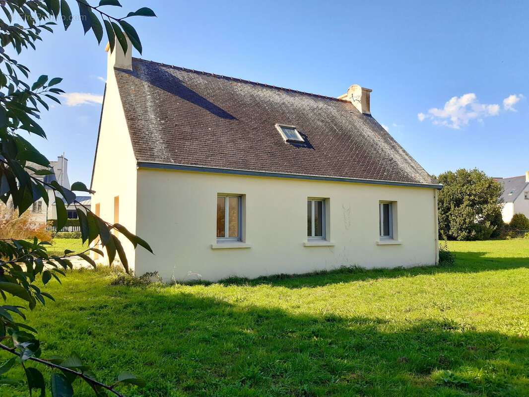 Maison à PLOZEVET