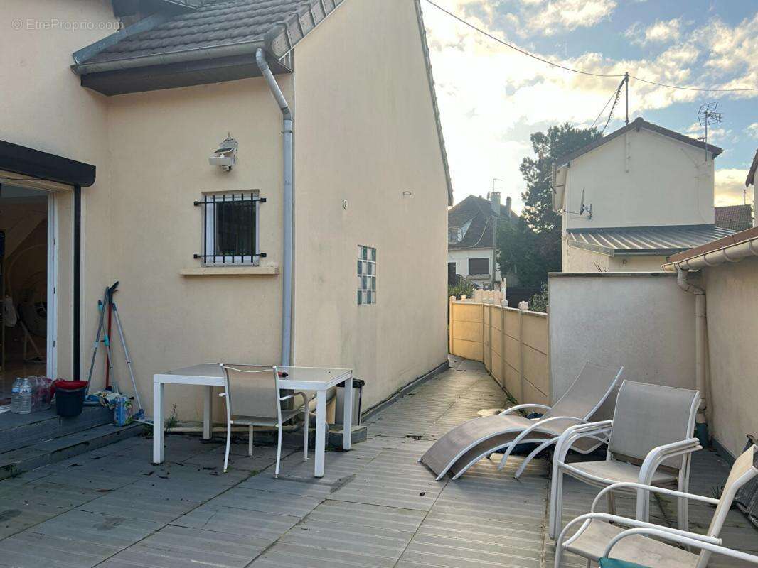 Maison à CHAMPIGNY-SUR-MARNE