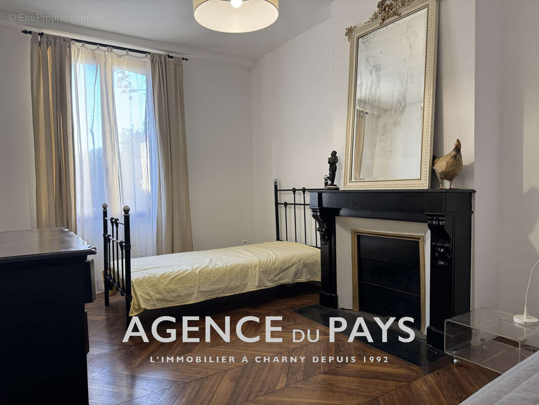 Maison à CHAMPIGNELLES