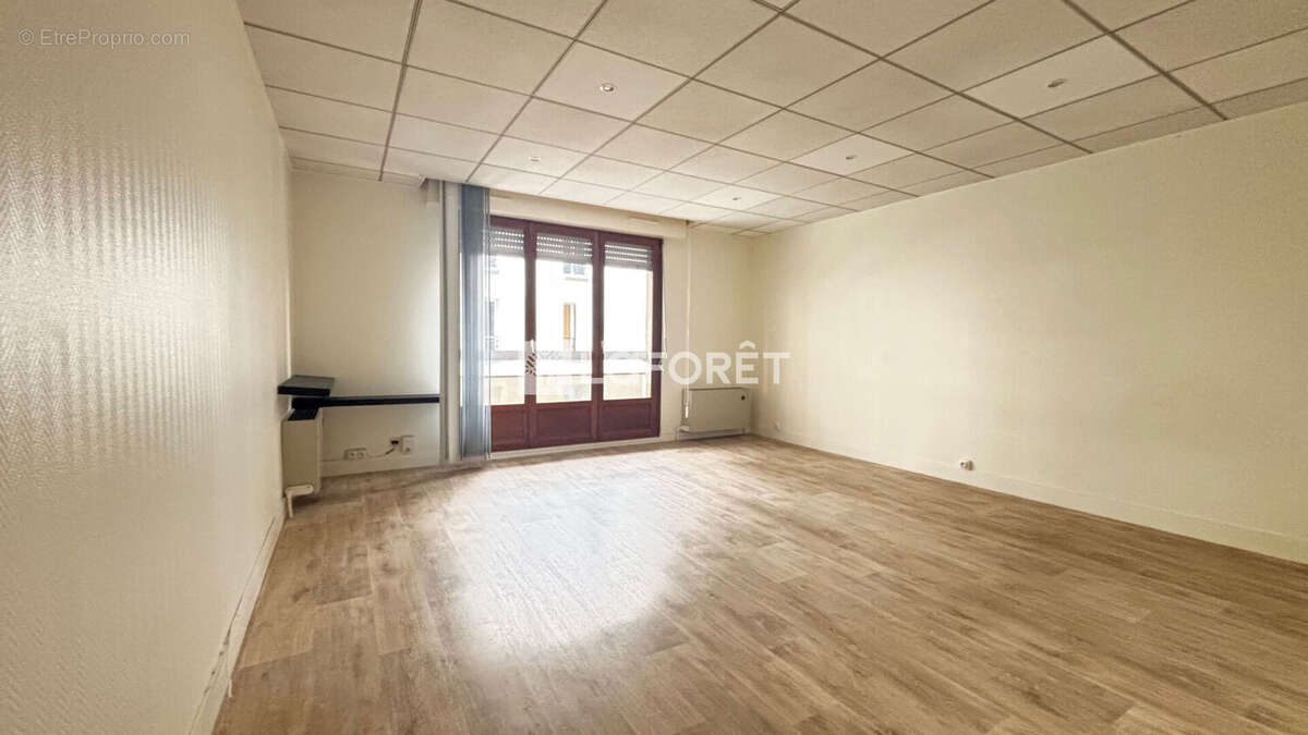 Appartement à PARIS-20E